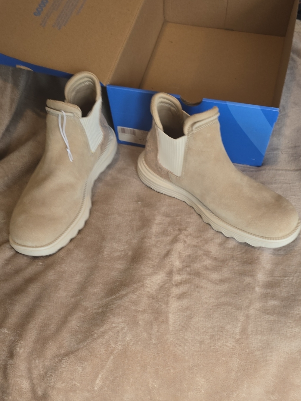 Hey Dude Women's Beige Chelsea-style Winter Boots